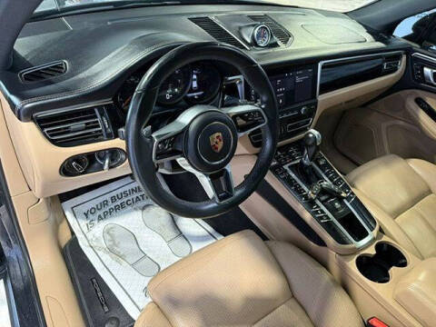 2020 Porsche Macan