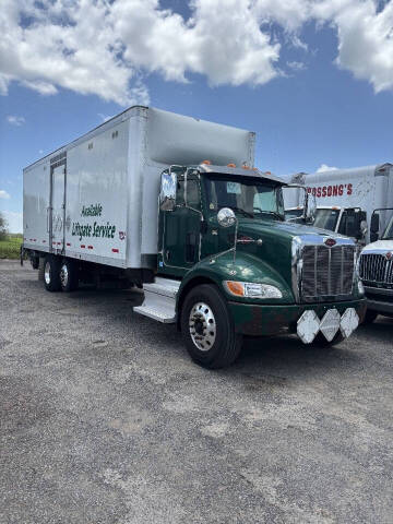 2018 Peterbilt 348