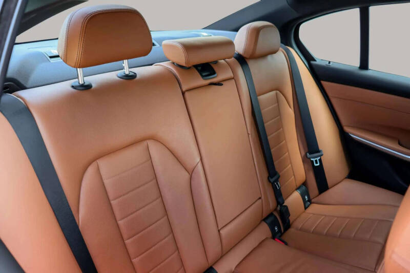 2021 BMW 3 Series 330i