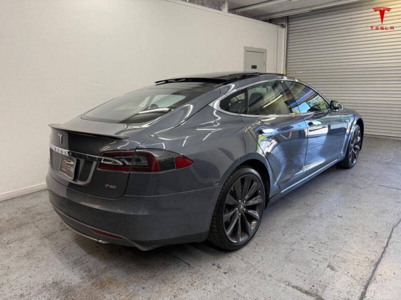 2013 Tesla Model S Performance