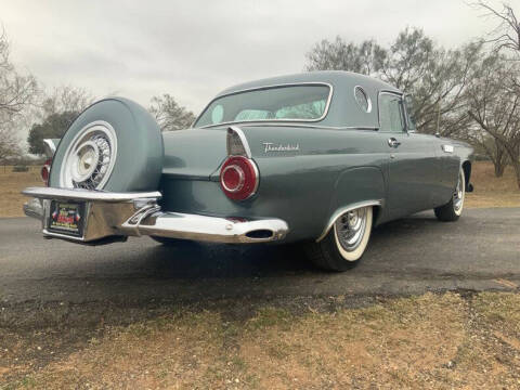 1956 Ford Thunderbird