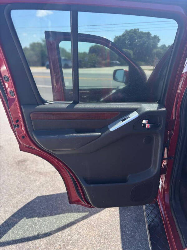 2012 Nissan Pathfinder LE