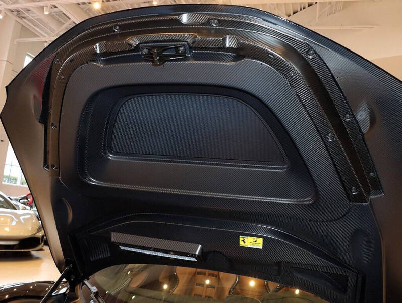 2022 Ferrari SF90 Spider