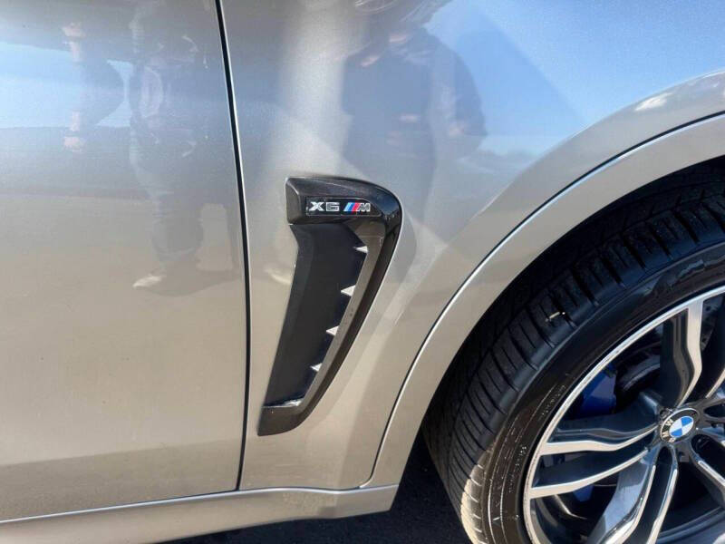 2015 BMW X6 M