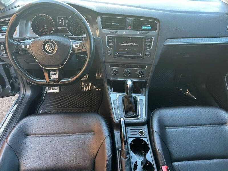 2017 Volkswagen Golf Alltrack