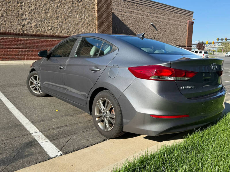 2018 Hyundai Elantra