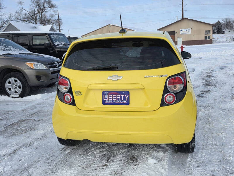 2016 Chevrolet Sonic LT Auto