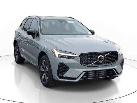 2025 Volvo XC60 T8 Core Dark Theme