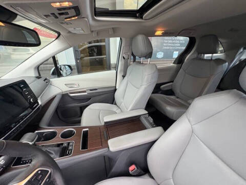 2022 Toyota Sienna XLE 7-Passenger