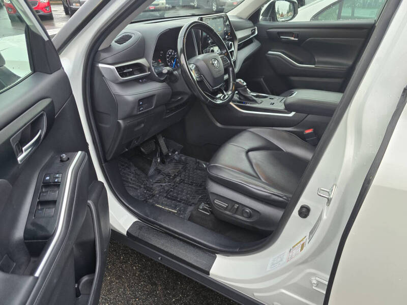 2021 Toyota Highlander Hybrid XLE