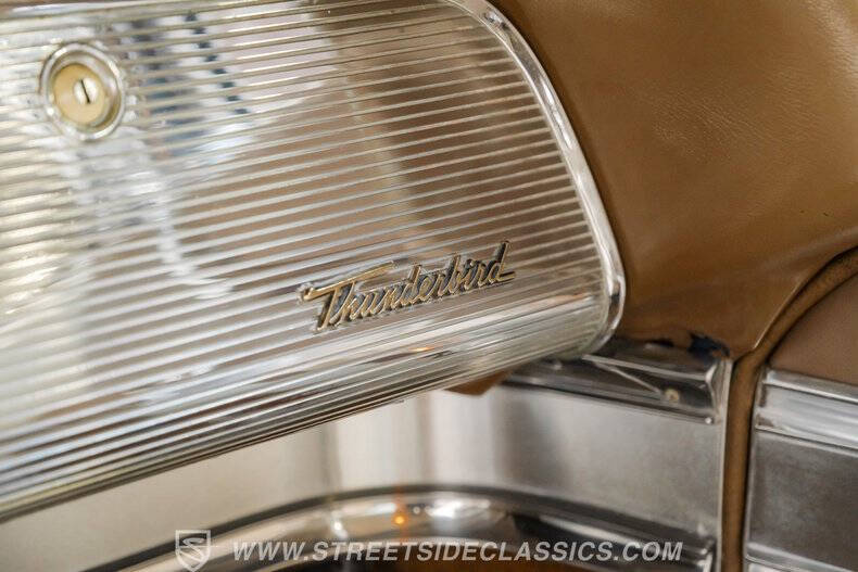 1960 Ford Thunderbird