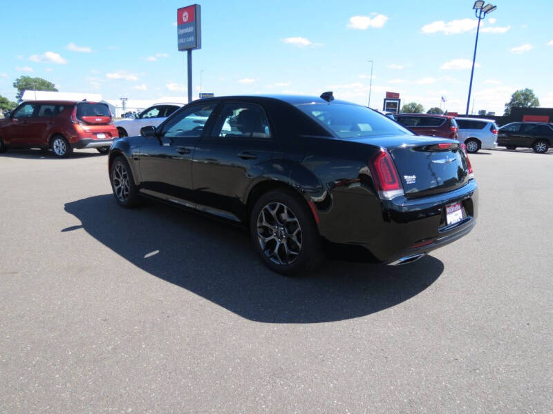 2018 Chrysler 300 S