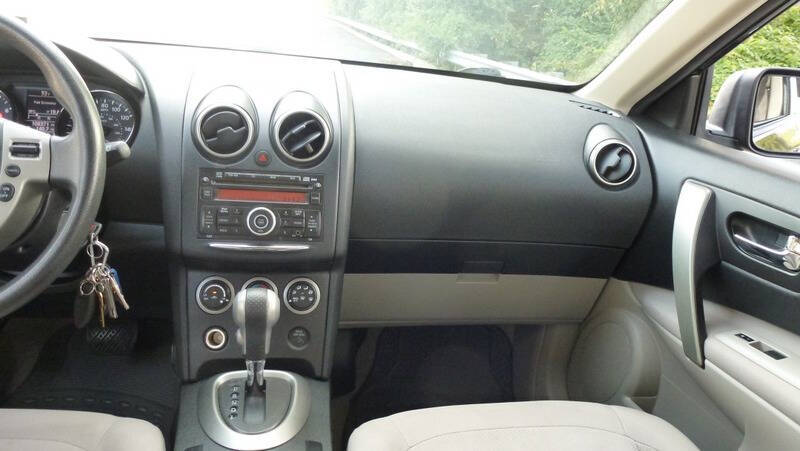 2013 Nissan Rogue SV w/SL Package