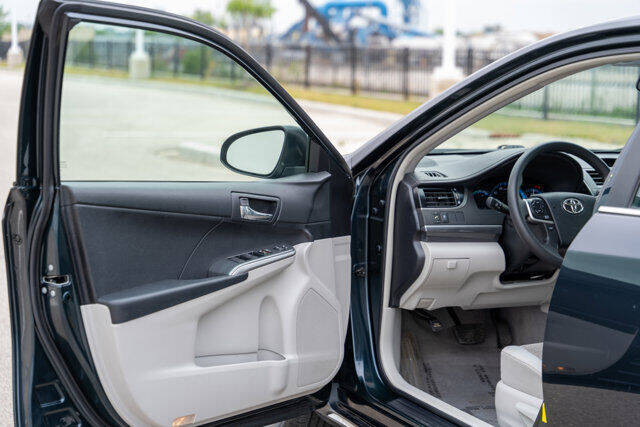 2012 Toyota Camry Hybrid