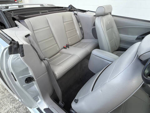 2003 Ford Mustang Deluxe