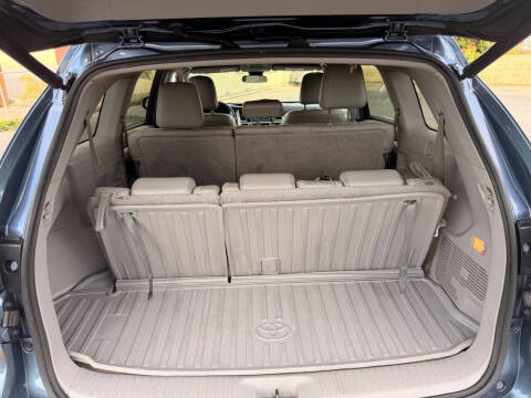 2017 Toyota Highlander LE Plus