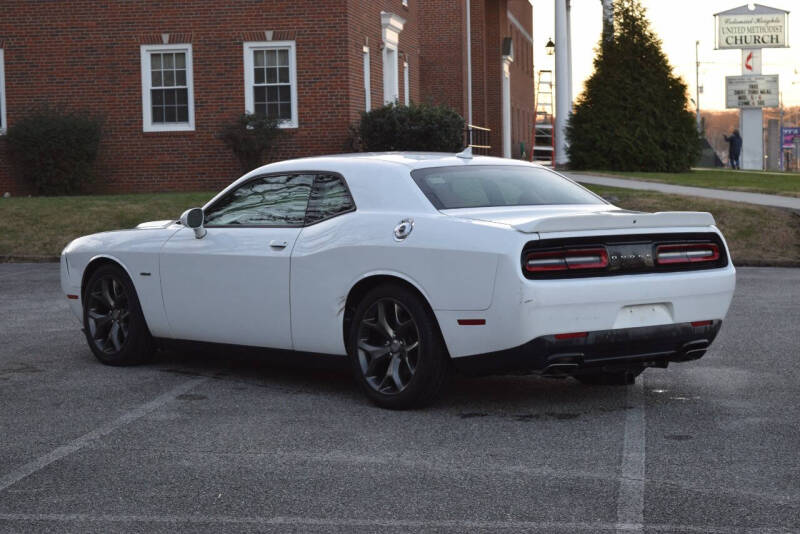 2015 Dodge Challenger R/T Plus