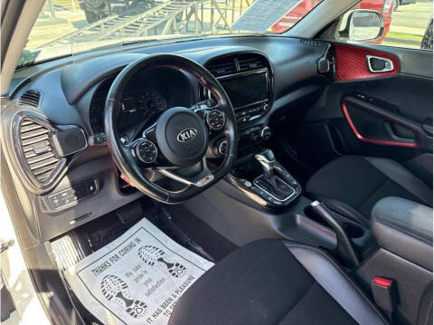 2020 Kia Soul GT-Line