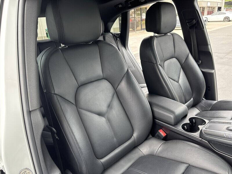 2016 Porsche Macan S