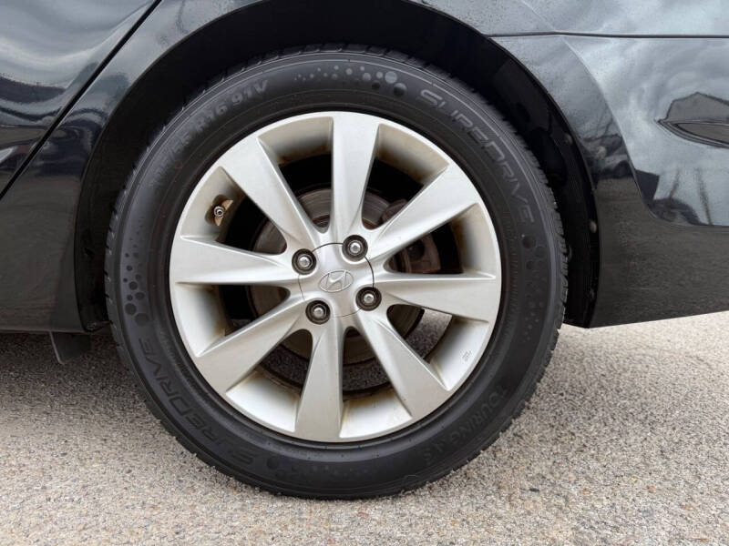 2013 Hyundai Accent GLS