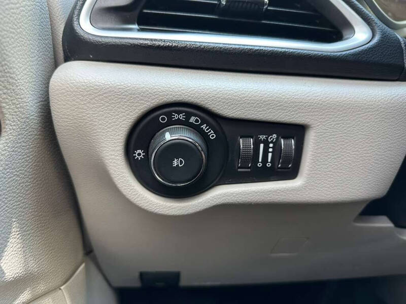 2020 Chrysler Pacifica Touring L