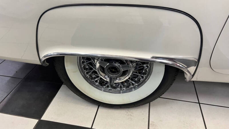 1957 Ford Thunderbird