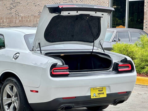 2015 Dodge Challenger SXT
