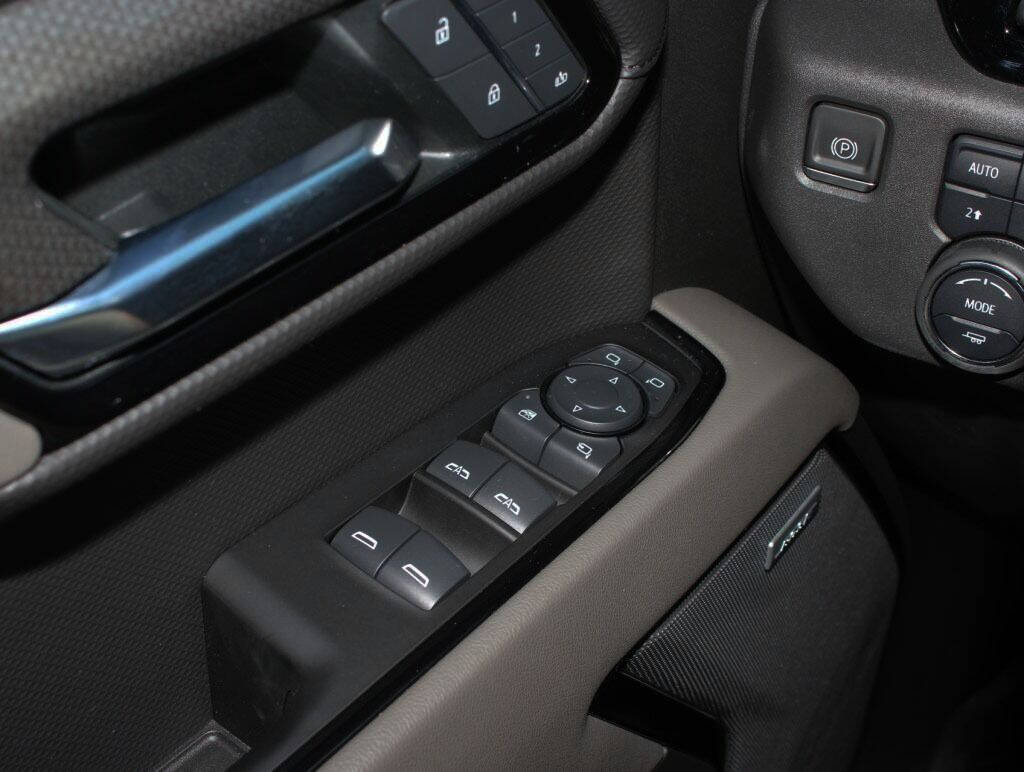 2022 Chevrolet Silverado 1500  - $67,995
