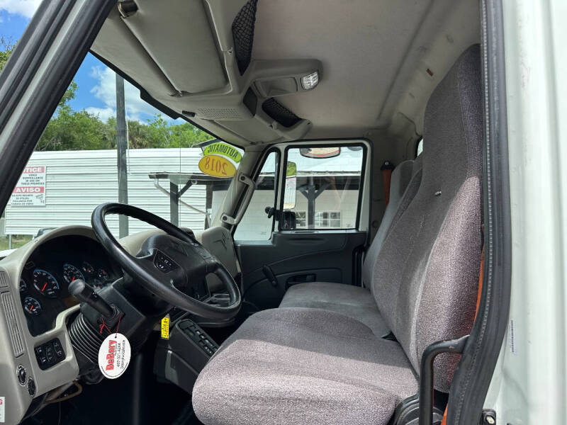 2018 International DuraStar 4300