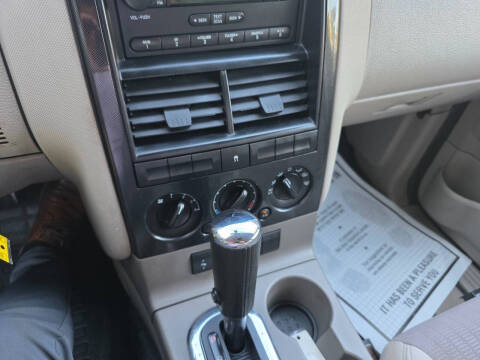 2007 Ford Explorer Sport Trac XLT