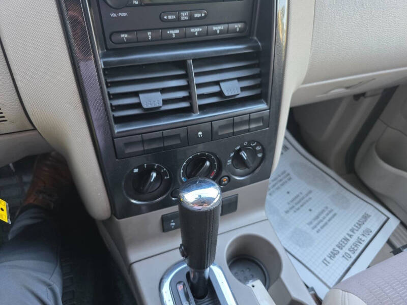 2007 Ford Explorer Sport Trac XLT