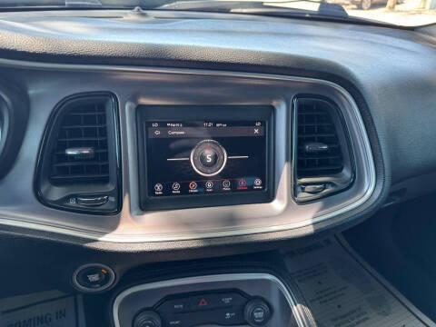 2019 Dodge Challenger SXT