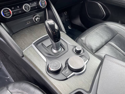 2018 Alfa Romeo Stelvio Ti