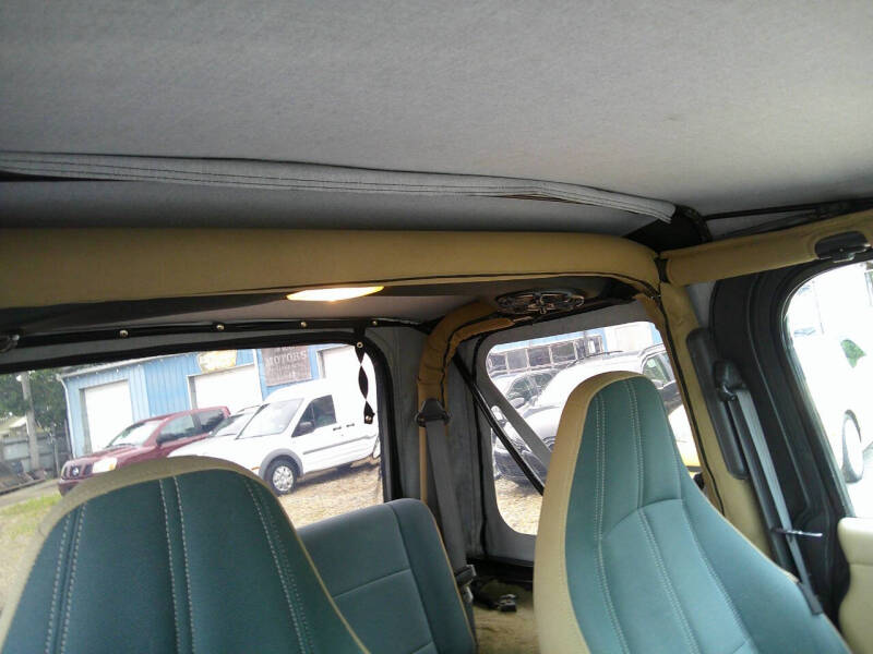 1999 Jeep Wrangler Sahara