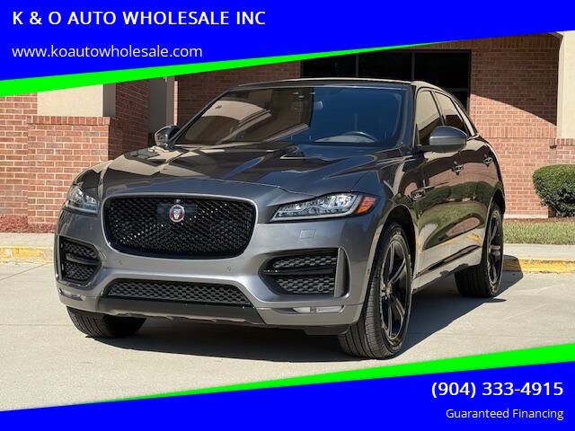 2017 Jaguar F-Pace R-Sport's photo