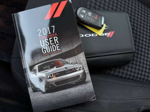 2017 Dodge Challenger SXT