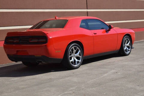 2016 Dodge Challenger SXT Plus