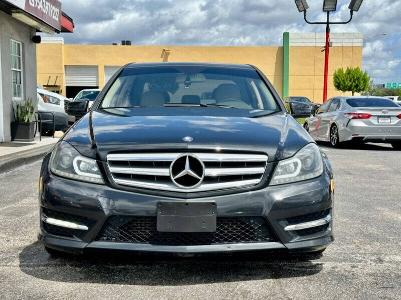 2012 Mercedes-Benz C-Class  - $11,995