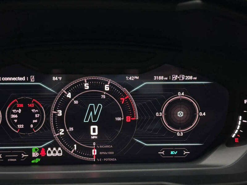 2025 Lamborghini Urus SE