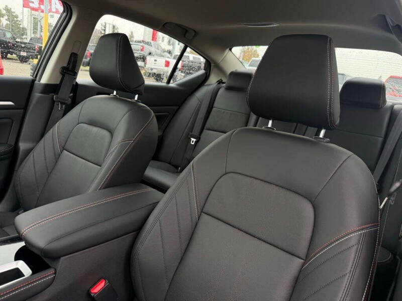 2025 Nissan Altima 2.5 SR