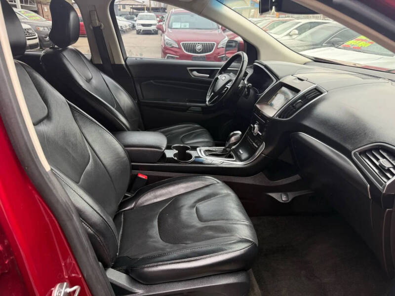 2017 Ford Edge Titanium