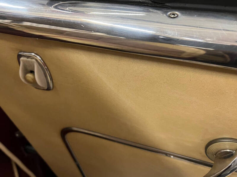 1948 Packard Victoria Super 8