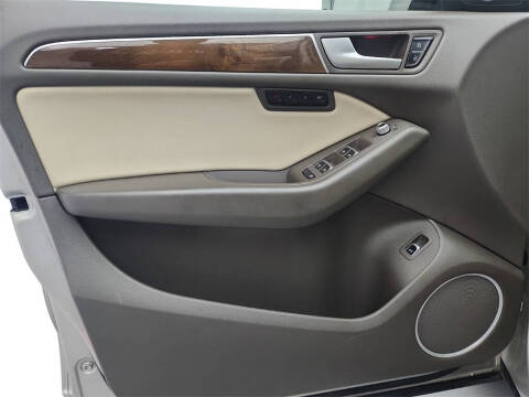 2017 Audi Q5 2.0T quattro Premium Plus