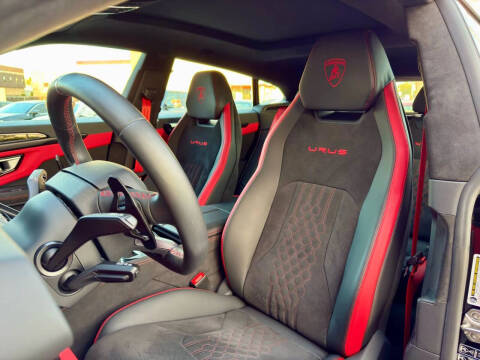 2024 Lamborghini Urus S