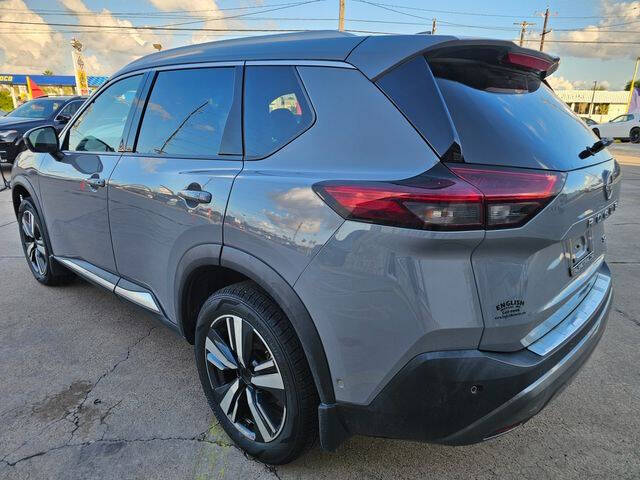 2022 Nissan Rogue SL