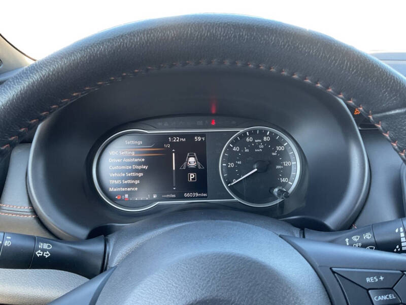 2020 Nissan Kicks SR