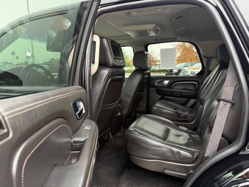 2014 Cadillac Escalade Platinum