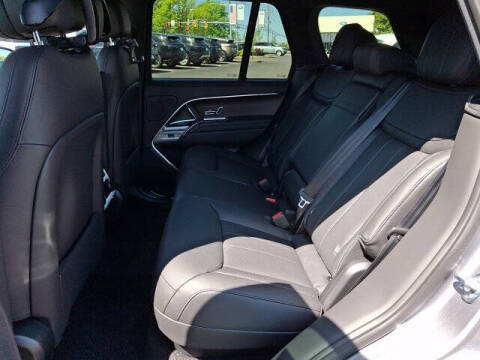 2026 Land Rover Range Rover P530 SE