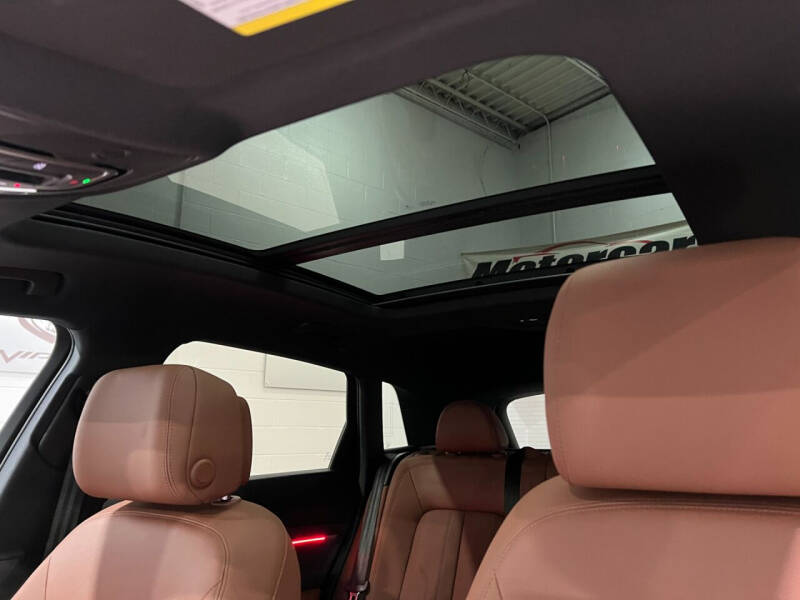 2019 Audi e-tron quattro Premium Plus