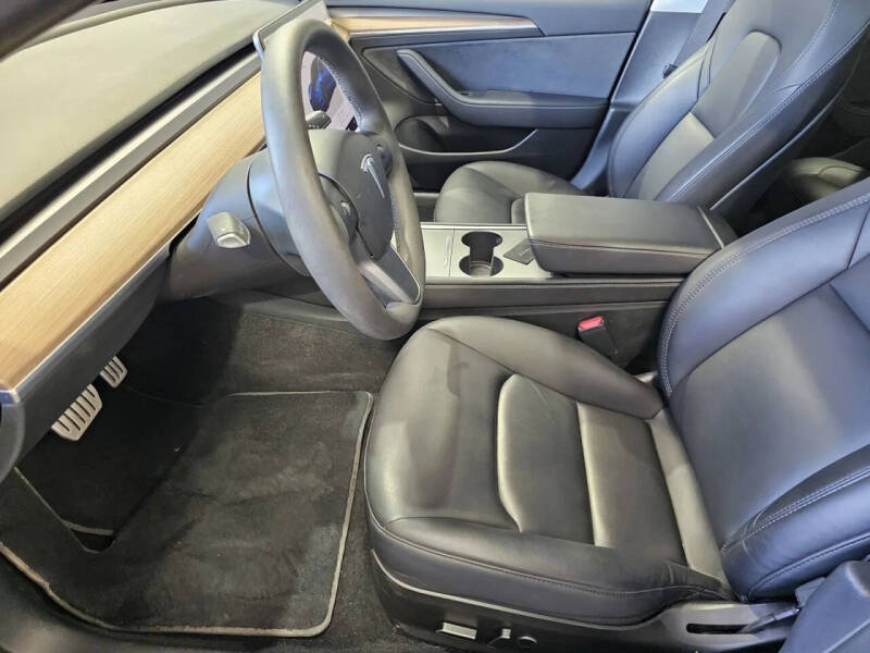 2023 Tesla Model 3 Performance
